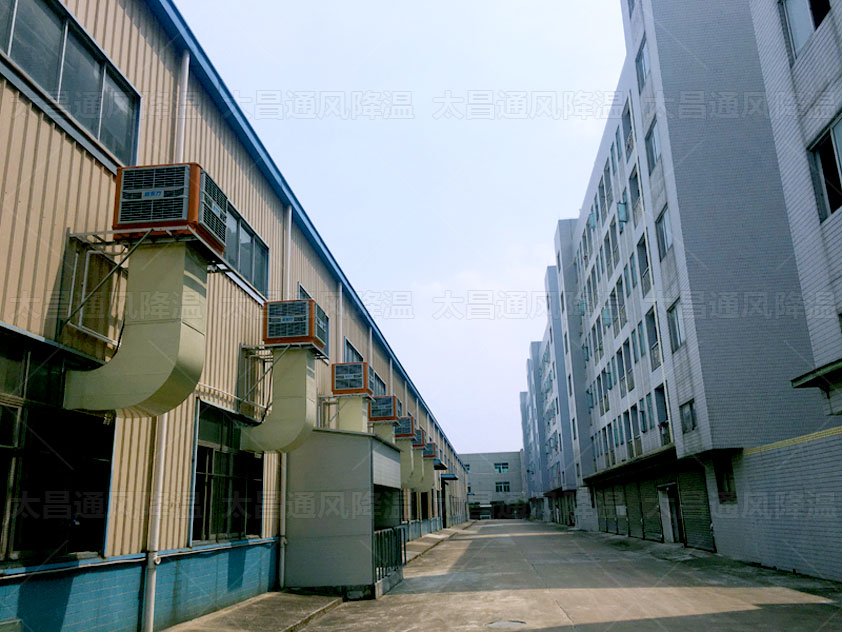 車間降溫方案配置節(jié)能環(huán)?？照{(diào)，使用效果沒話說